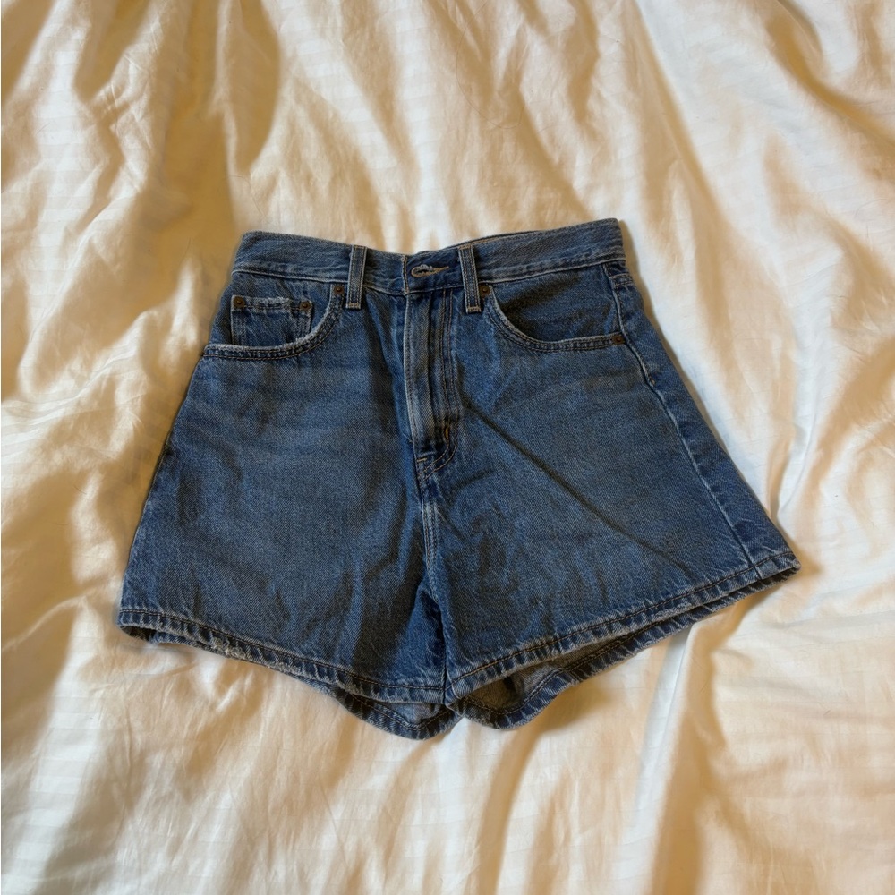 Levi’s high rise shorts